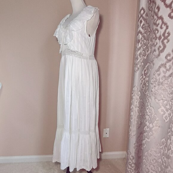 💞🎄Just in Dec👄✈️. Beautiful WHITE DRESS. - Picture 4 of 15